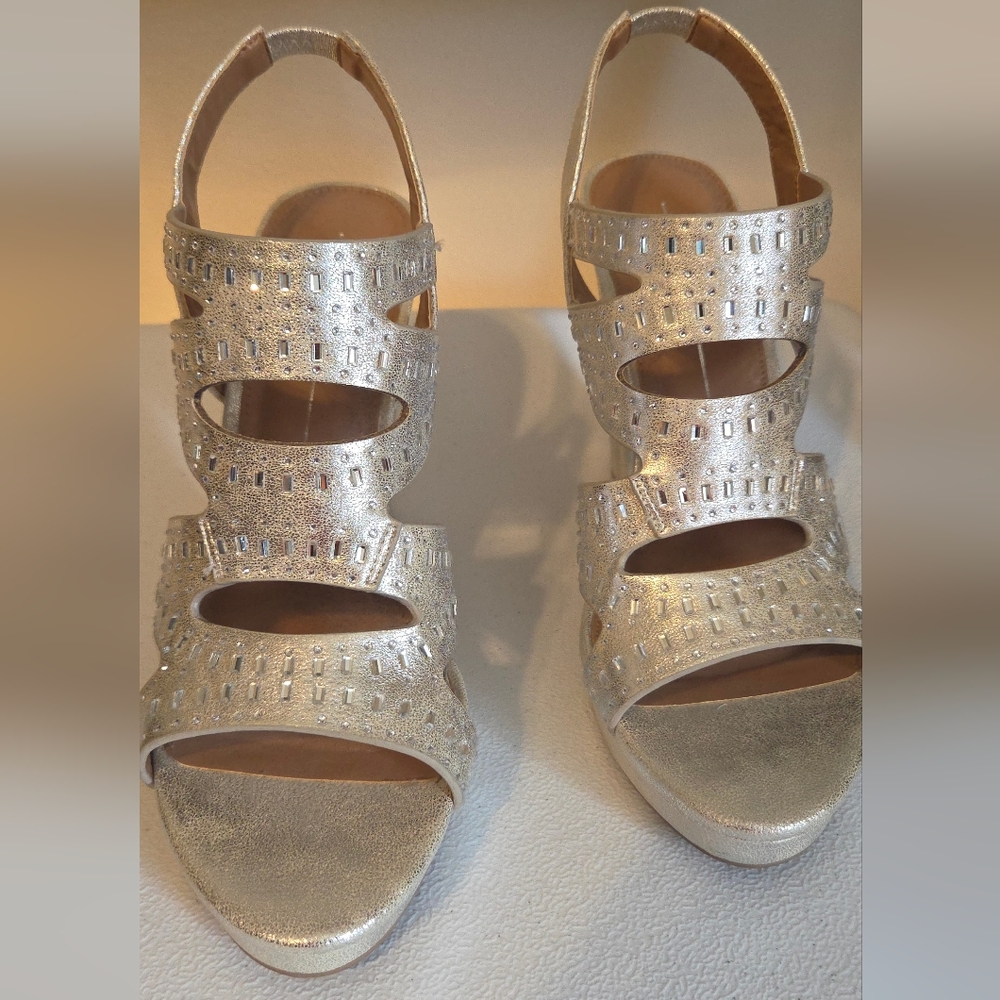 Chic Gold Women's Heels